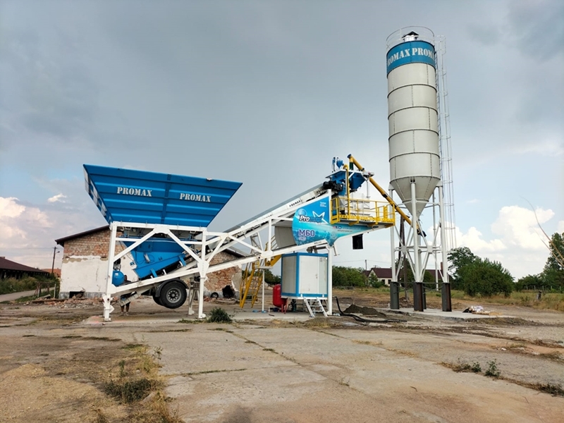60m³/h Mobile Concrete Batching Plant
